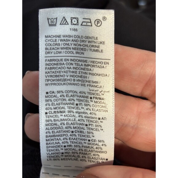 Athleta Presence Twist Sweatshirt Black Size Medium Long Sleeve Low Back Cropped - Picture 7 of 11